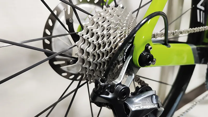 スプロケットを105からULTEGRAにすると何が変わる？ | バイシクルINFO