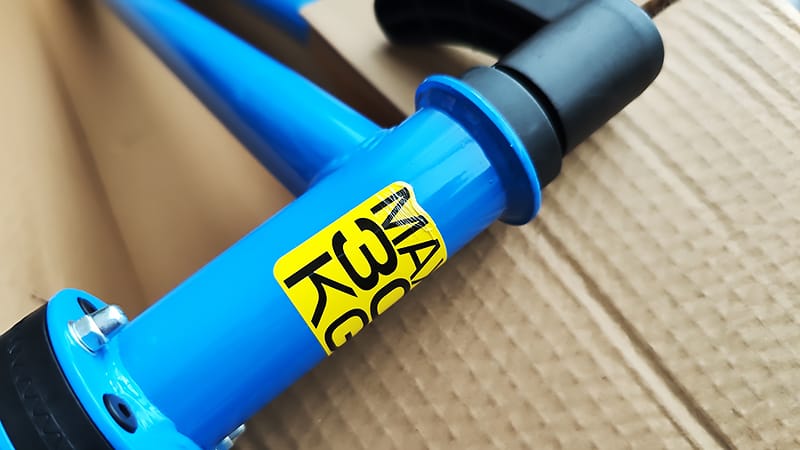 CXWXC CX-C10メンテナンススタンドの最大積載シールにシワ