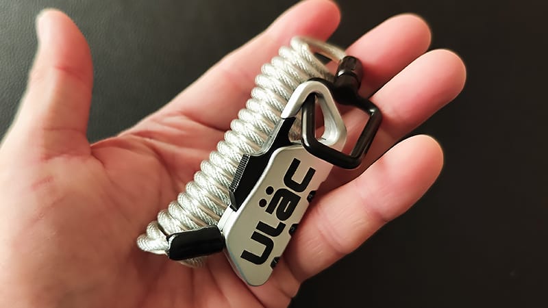 ULACのワイヤーロックは手のひらサイズ