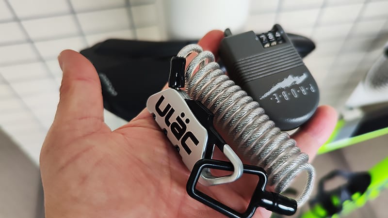 ULACのワイヤーロックと今までの大きさ比較