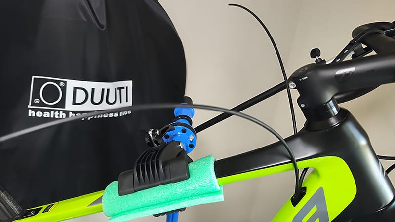 リアクト4000シフトワイヤー交換作業。ダウンチューブまで