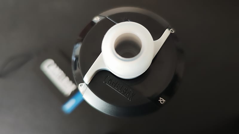 CAMELBAK（キャメルバック）PODIUMの飲み口