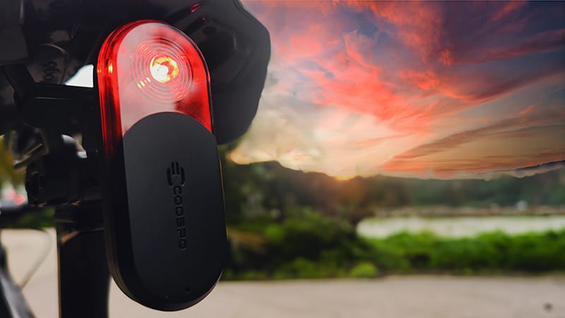 COOSPO TR70レーダーテールライトの装着イメー2