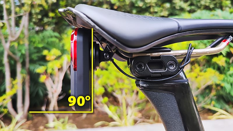 COOSPO TR70レーダーテールライトの取り付け素直になるように