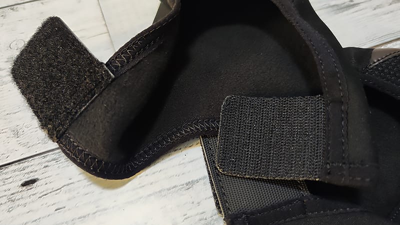 SHIMANOトゥーカバーの裏はマジックテープで固定2