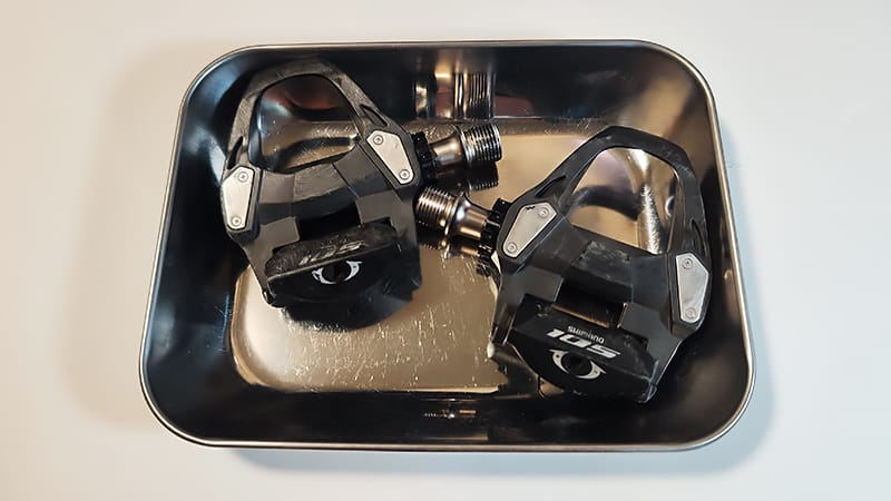 シマノ105のベアリングを外す前の状態