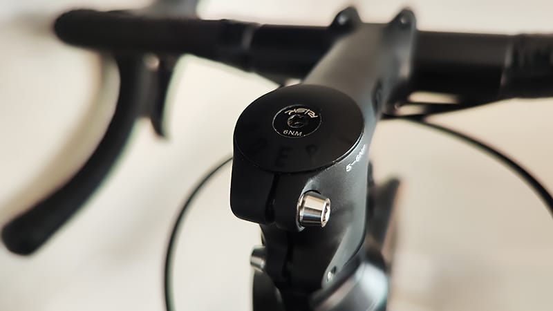 ステムのコラムボルトをチタンボルトにチェンジ後