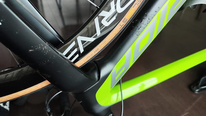 Muc- Off WATERLESS水無し洗車シャンプーはスプレーしたら乾いた布で拭くだけ4