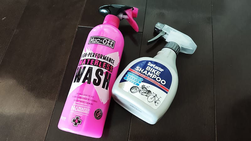 Muc- Off WATERLESS水無し洗車シャンプーは750mlでシュアラスターは400ml入り